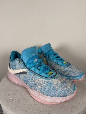 Nike LeBron 20 “All Star” worn few times on indoor court only